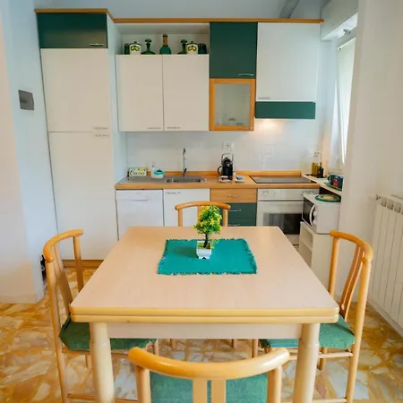Il Bonsai Apartment